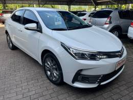 TOYOTA - COROLLA - 2018/2019 - Branca - R$ 108.900,00