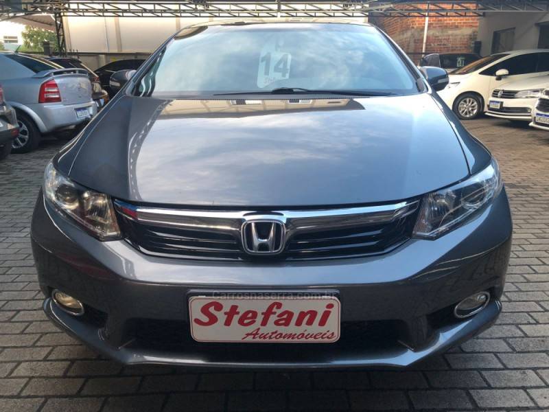 HONDA - CIVIC - 2013/2014 - Cinza - R$ 76.900,00