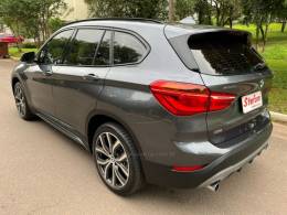 BMW - X1 - 2017/2018 - Cinza - R$ 149.900,00