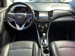 CHEVROLET - TRACKER - 2018/2018 - Prata - R$ 92.900,00
