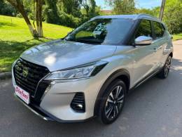 NISSAN - KICKS - 2021/2022 - Prata - R$ 101.000,00