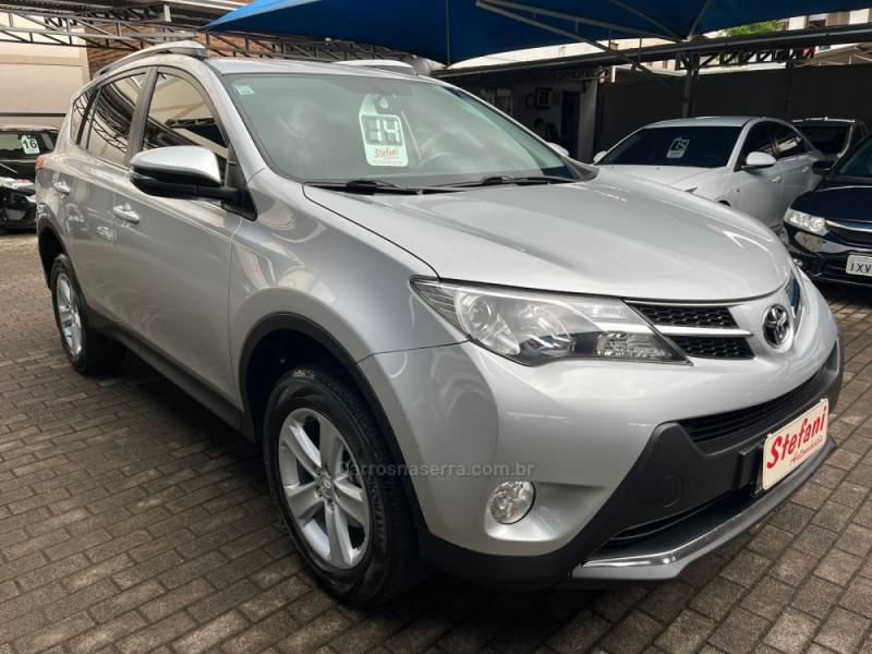 TOYOTA - RAV4 - 2014/2014 - Prata - R$ 89.000,00