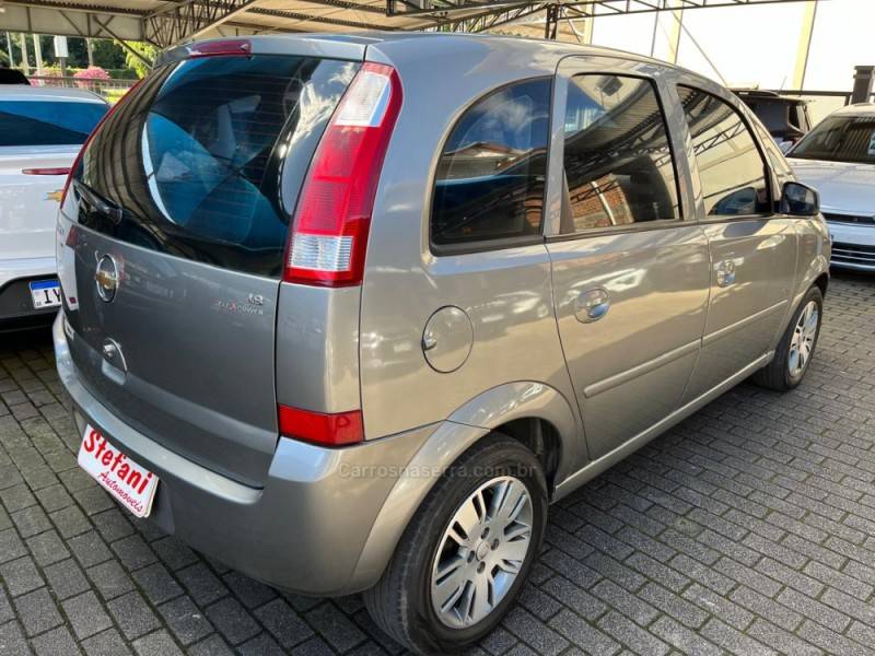 CHEVROLET - MERIVA - 2007/2008 - Cinza - R$ 29.900,00