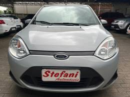 FORD - FIESTA - 2011/2012 - Prata - R$ 34.900,00