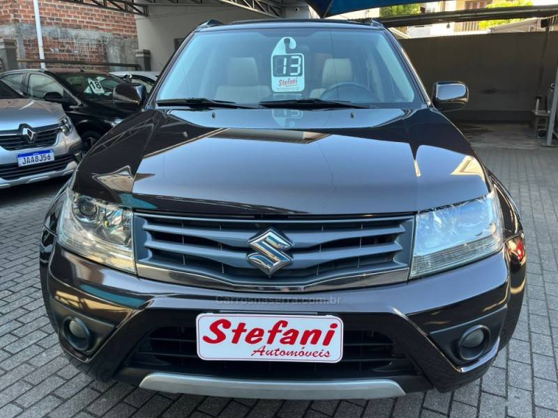 SUZUKI - GRAND VITARA - 2012/2013 - Marrom - R$ 63.900,00