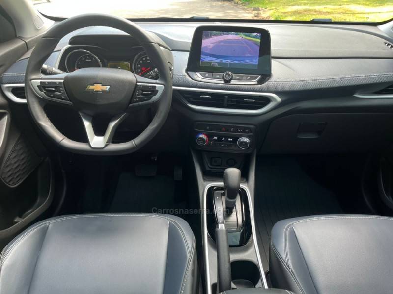 CHEVROLET - TRACKER - 2025/2025 - Prata - R$ 139.900,00