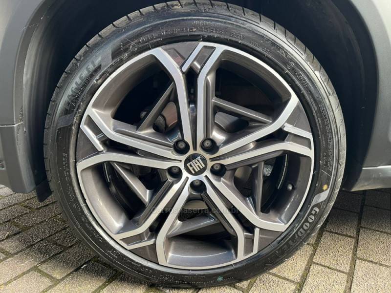 FIAT - FASTBACK - 2023/2024 - Branca - R$ 124.900,00