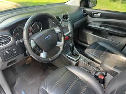 FORD - FOCUS - 2013/2013 - Preta - R$ 48.900,00