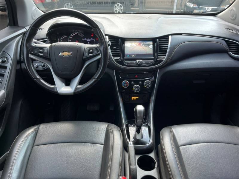 CHEVROLET - TRACKER - 2019/2019 - Vinho - R$ 97.900,00