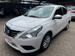 NISSAN - VERSA - 2017/2018 - Branca - R$ 61.000,00