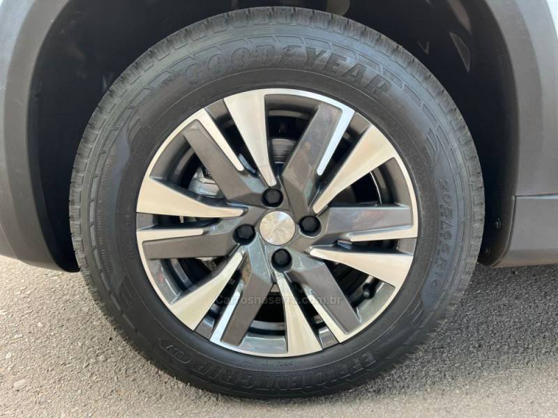 PEUGEOT - 2008 - 2022/2022 - Prata - R$ 71.000,00