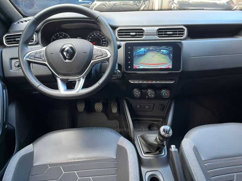 RENAULT - DUSTER - 2023/2024 - Prata - R$ 101.900,00