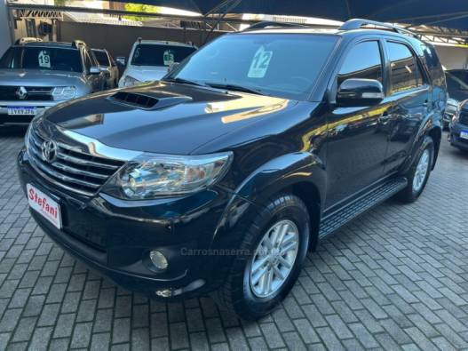 TOYOTA HILUX SW4 2012