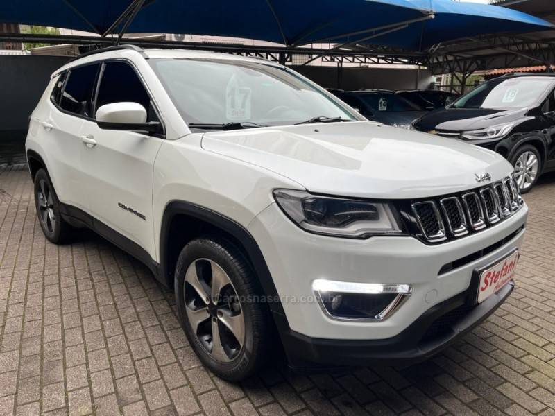 JEEP - COMPASS - 2016/2017 - Branca - R$ 95.900,00