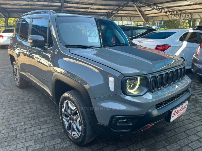 JEEP - RENEGADE - 2022/2023 - Cinza - R$ 136.900,00