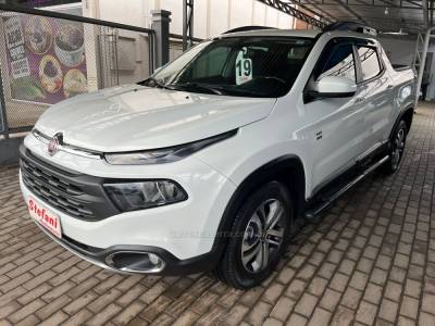 FIAT - TORO - 2018/2019 - Branca - R$ 104.900,00