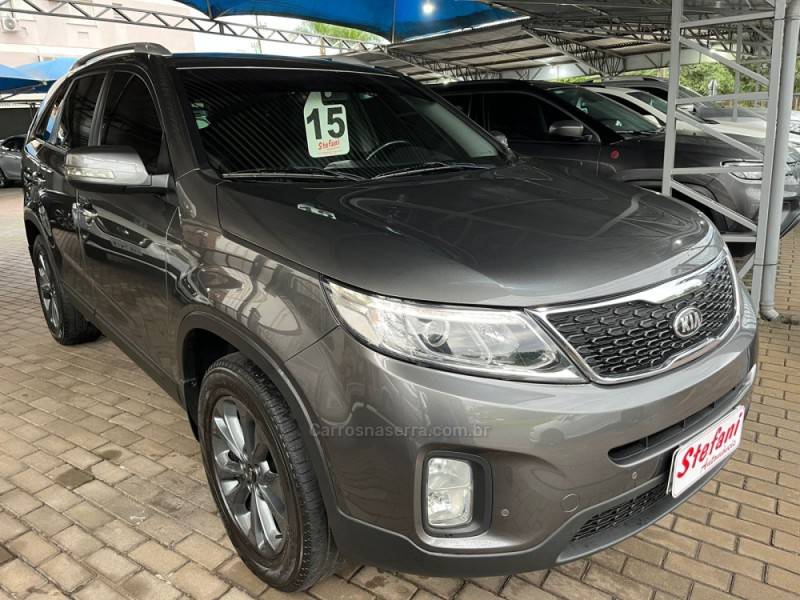 KIA MOTORS - SORENTO - 2014/2015 - Cinza - R$ 78.900,00