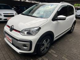 VOLKSWAGEN - UP - 2017/2018 - Branca - R$ 64.900,00