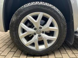 VOLKSWAGEN - AMAROK - 2023/2023 - Prata - R$ 208.000,00