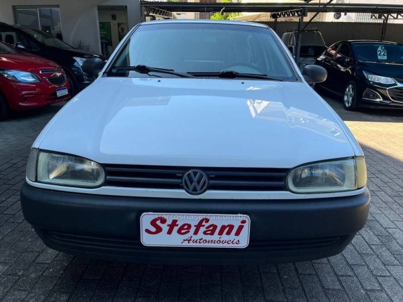 VOLKSWAGEN - GOL - 1998/1999 - Branca - R$ 12.500,00