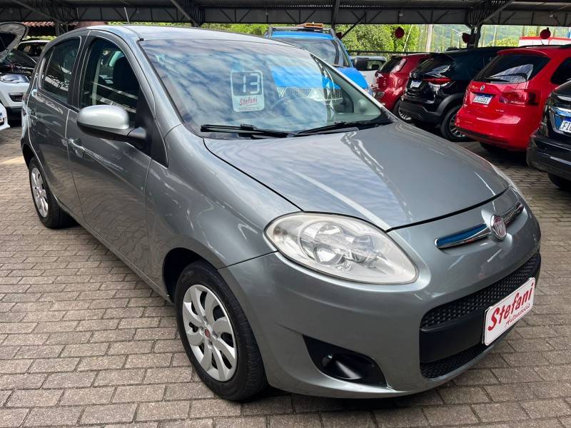 FIAT - PALIO - 2012/2013 - Cinza - R$ 39.900,00