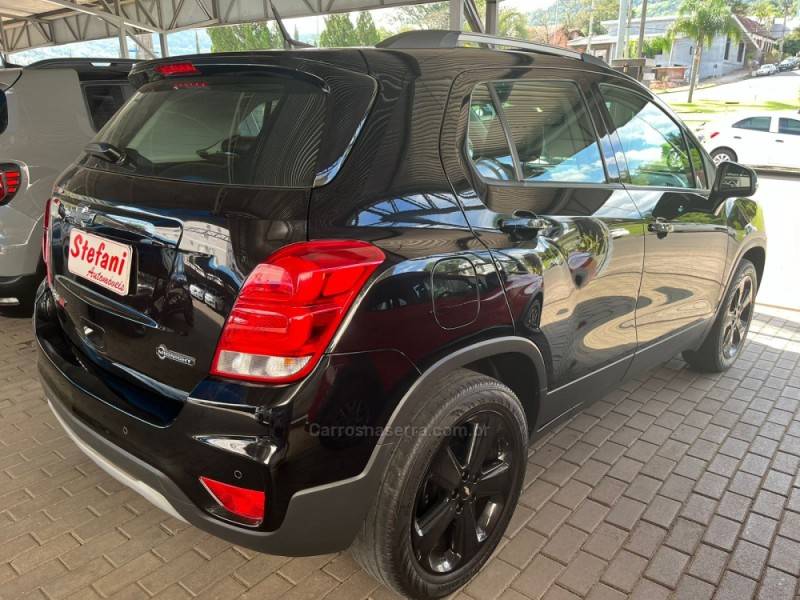 CHEVROLET - TRACKER - 2018/2019 - Preta - R$ 95.900,00