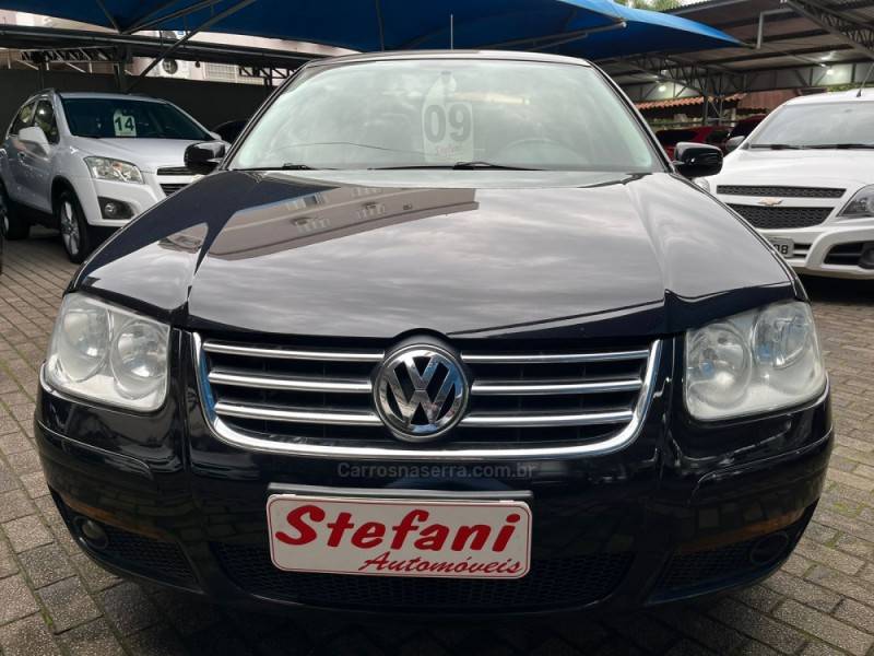 VOLKSWAGEN - BORA - 2008/2009 - Preta - R$ 39.900,00