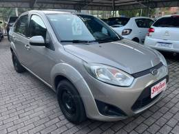 FORD - FIESTA - 2011/2012 - Prata - R$ 35.900,00