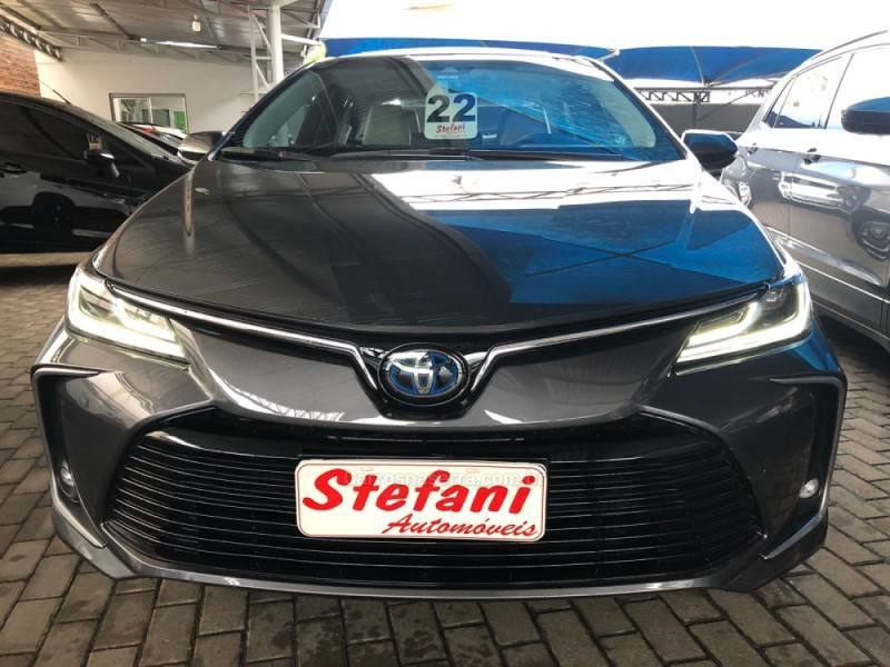 TOYOTA - COROLLA - 2021/2022 - Cinza - R$ 149.000,00