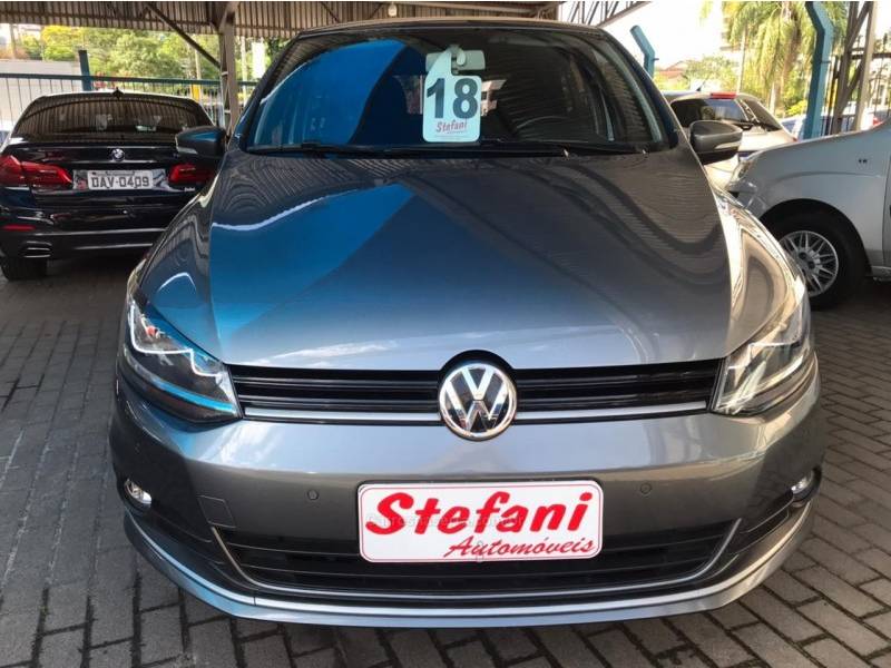 VOLKSWAGEN - FOX - 2017/2018 - Cinza - R$ 57.900,00