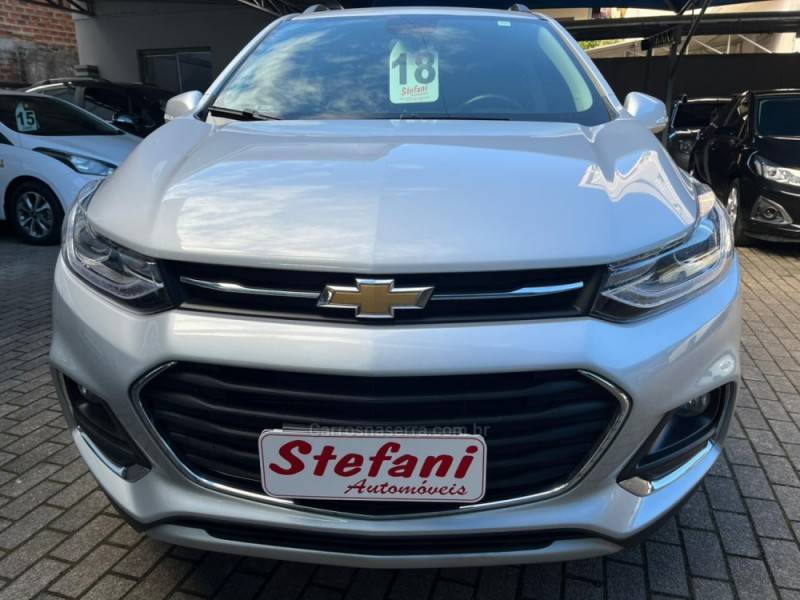 CHEVROLET - TRACKER - 2018/2018 - Prata - R$ 92.900,00