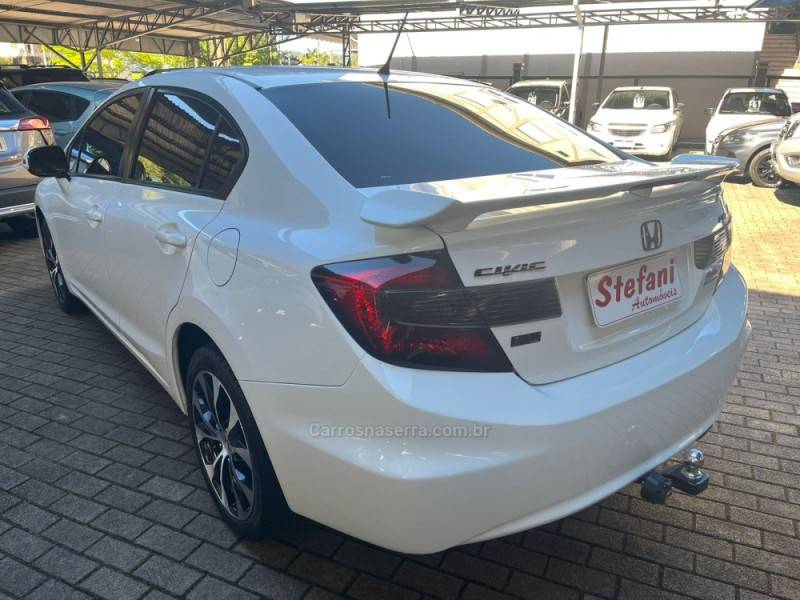 HONDA - CIVIC - 2014/2015 - Branca - R$ 79.000,00