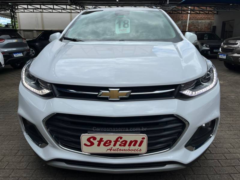 CHEVROLET - TRACKER - 2017/2018 - Branca - R$ 92.000,00