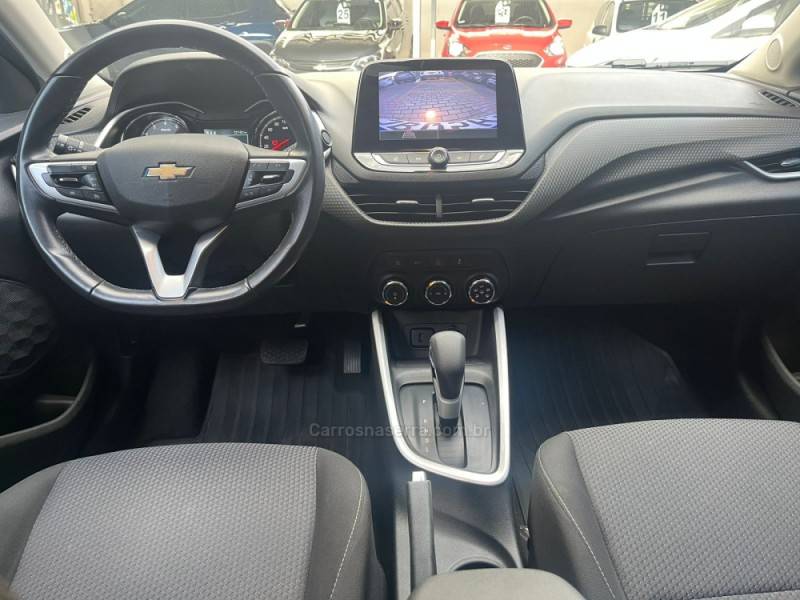CHEVROLET - ONIX - 2022/2023 - Prata - R$ 84.000,00