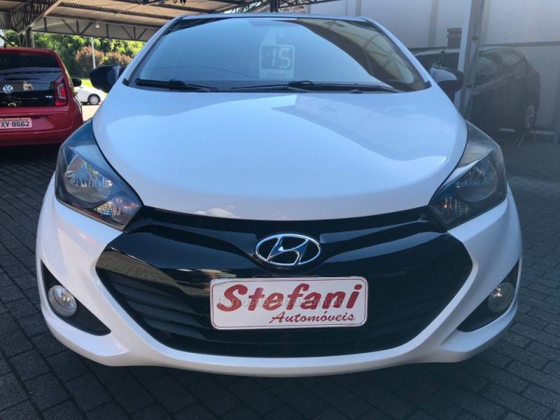 HYUNDAI - HB20 - 2014/2015 - Branca - R$ 57.900,00