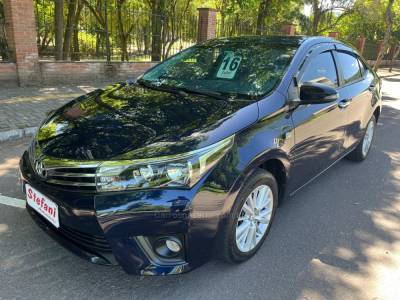 TOYOTA - COROLLA - 2015/2016 - Azul - R$ 88.900,00