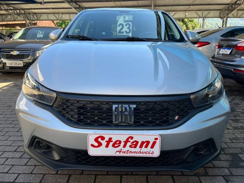 FIAT - ARGO - 2022/2023 - Prata - R$ 69.900,00